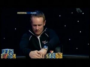 EPT S03E14 – Copenhagen (Day Two) 2/4