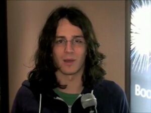 Haxton through to day 2 in London