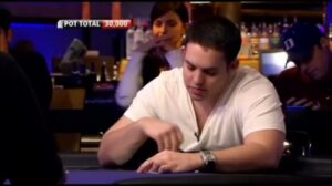 Phil Laak flops full house v Luke Schwartz