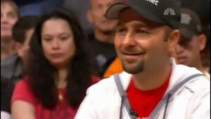 Daniel Negreanu singing Katy Perry &amp;#8211; I kissed a gi