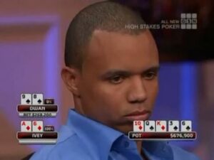 durrrr makes insane bluff against Phil Ivey