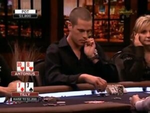 Jennifer Tilly levels Patrik Antonius &amp;#8211; Hilarious