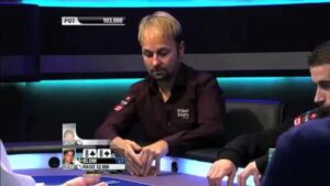 Viktor Blom Pair 8s Vs Daniel Negreanu AK