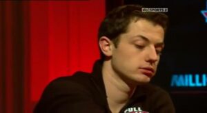 Tom Dwan vs Ilari Sahamies &amp;#8211; 500k Freeroll for Ziigmund