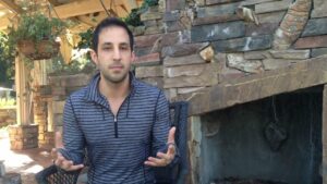 Alec Torelli &amp;#8211; Think Like a Poker Pro