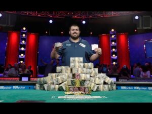 Brad Owen VLOG #51: Clubbing and Poker with a Main Event Champ!